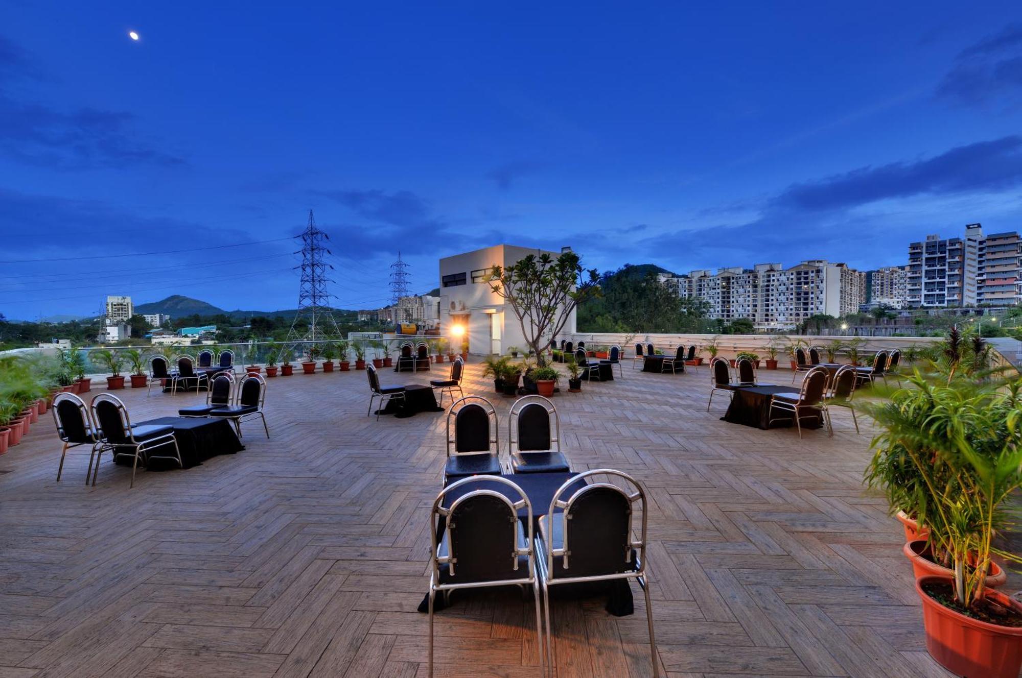 The Fern Residency, Vadgaon - Talegaon, Pune Esterno foto