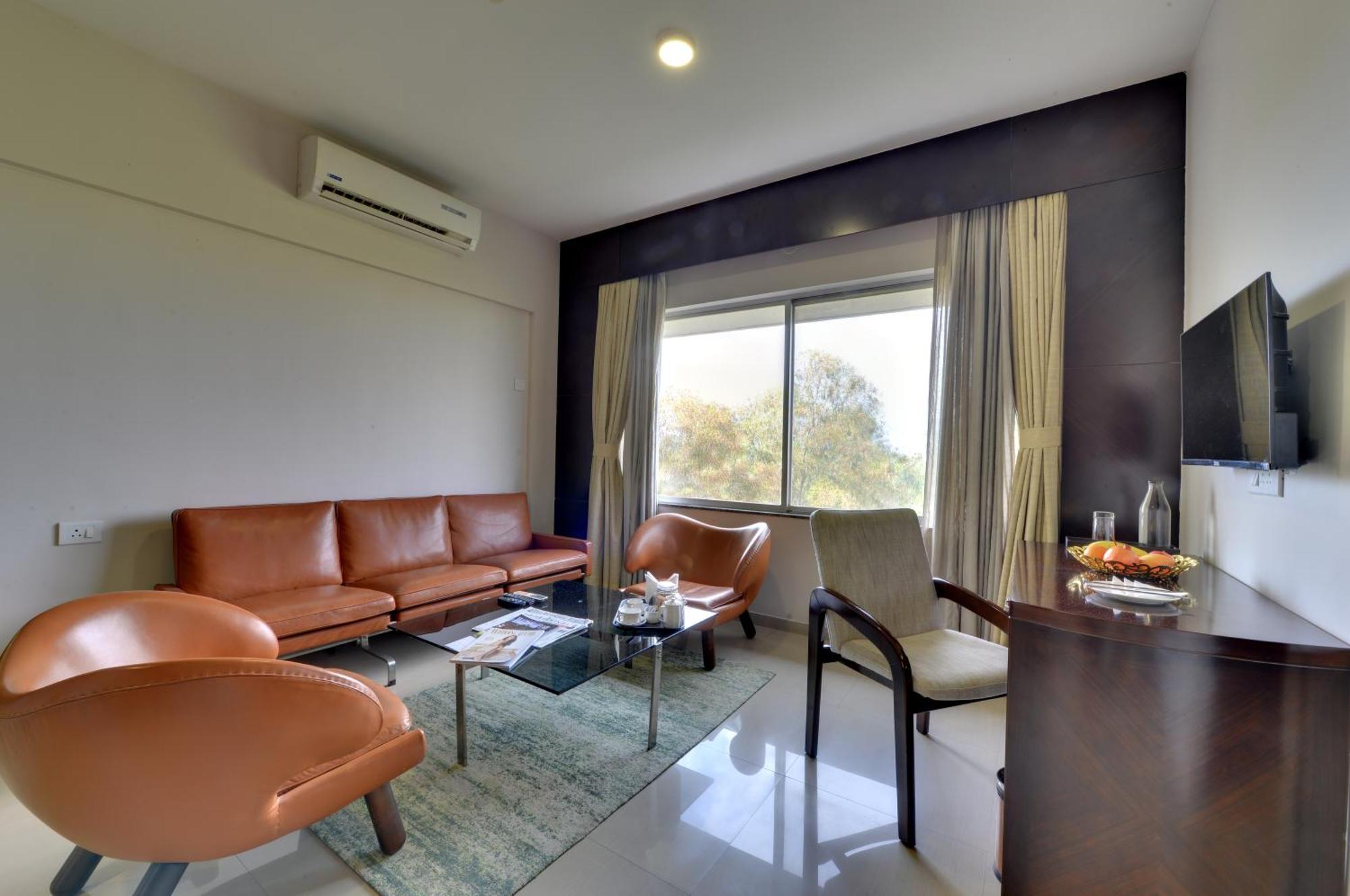 The Fern Residency, Vadgaon - Talegaon, Pune Esterno foto