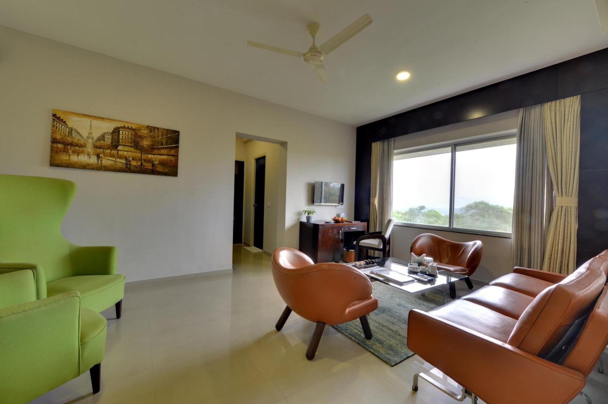 The Fern Residency, Vadgaon - Talegaon, Pune Esterno foto